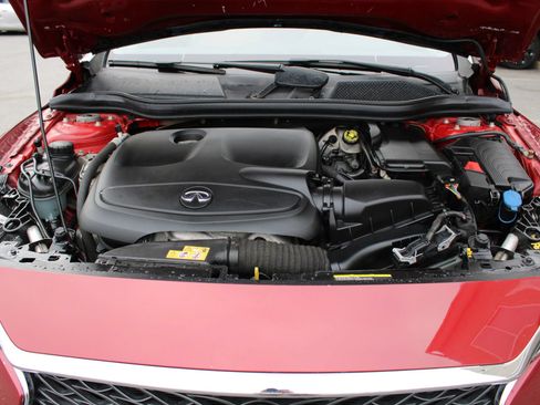 Used 2017 INFINITI QX30 Premium w/ Navigation Package AWD/4WD image 31
