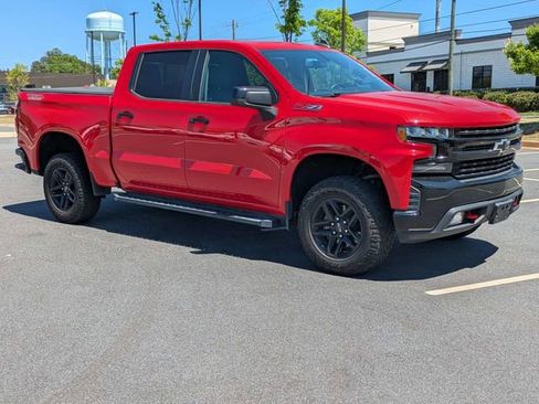 Used 2020 Chevrolet Silverado 1500 LT Trail Boss image 2