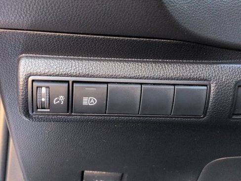 Certified 2022 Toyota Corolla LE image 24