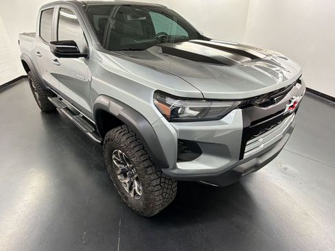 Used 2024 Chevrolet Colorado ZR2 w/ ZR2 Convenience Package III AWD/4WD image 7