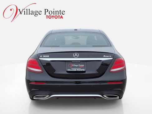 Used 2017 Mercedes-Benz E 300 E 300 image 5