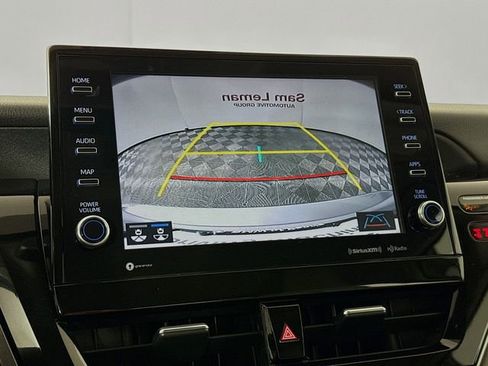 Used 2022 Toyota Camry XLE image 13