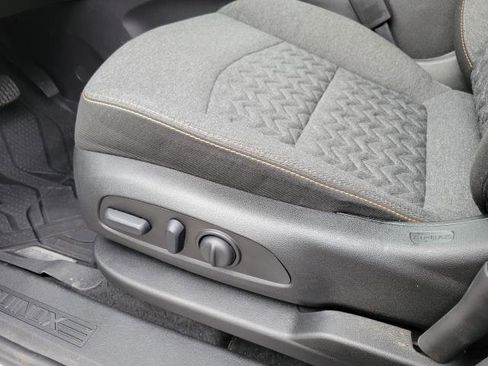 Used 2024 Chevrolet Equinox LT w/ LPO, Floor Liner Package image 9
