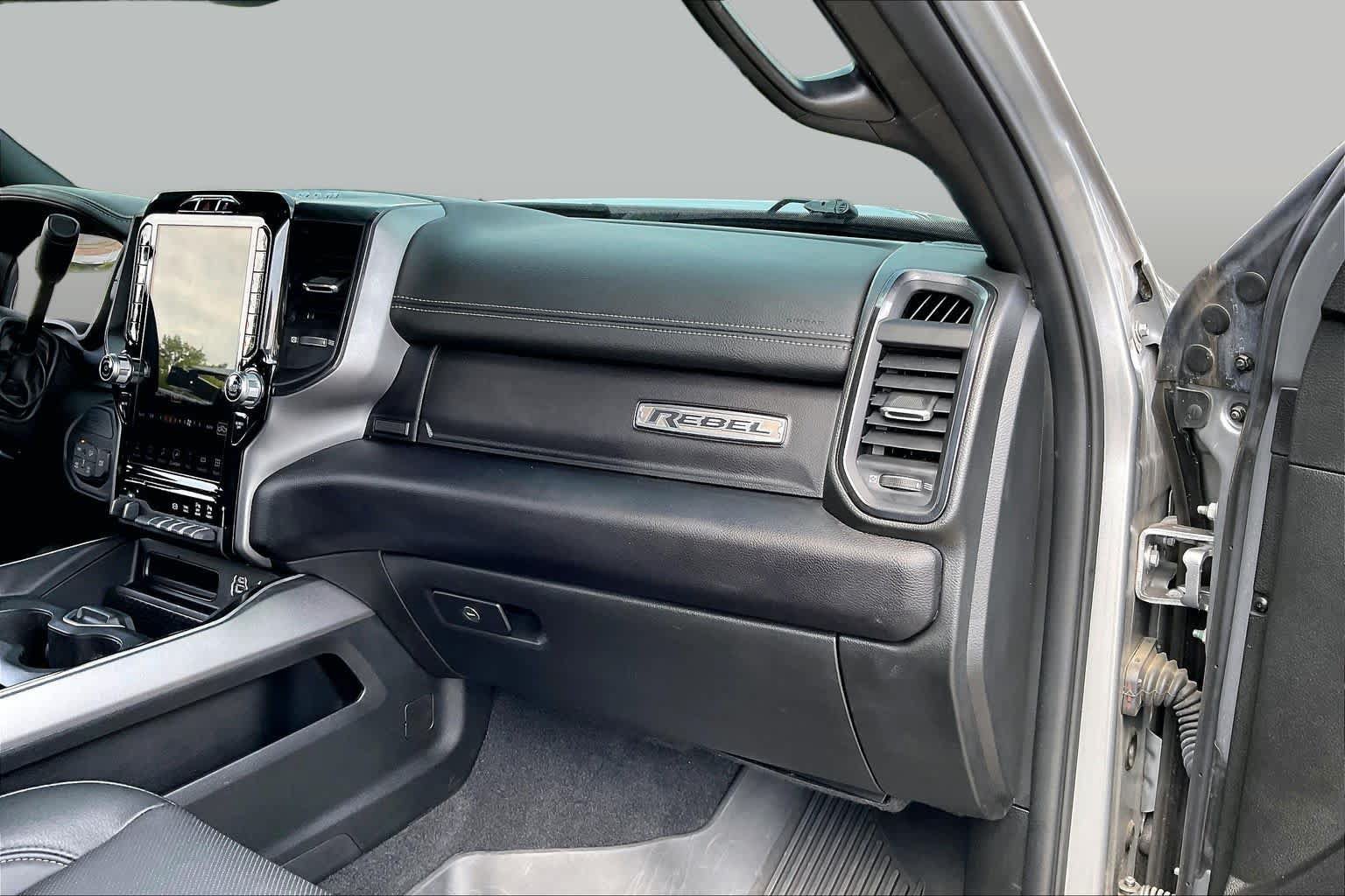 Used 2024 RAM 2500 Rebel AWD/4WD image 18