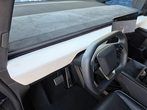 Used 2024 Tesla Cybertruck Cyberbeast AWD/4WD image 71