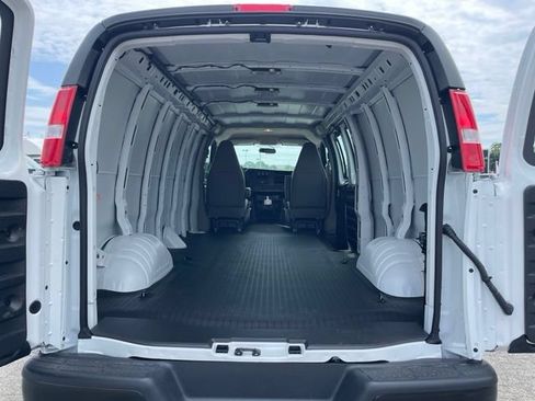 New 2026 Chevrolet Express 3500 Extended w/ Driver Convenience Package RWD image 10
