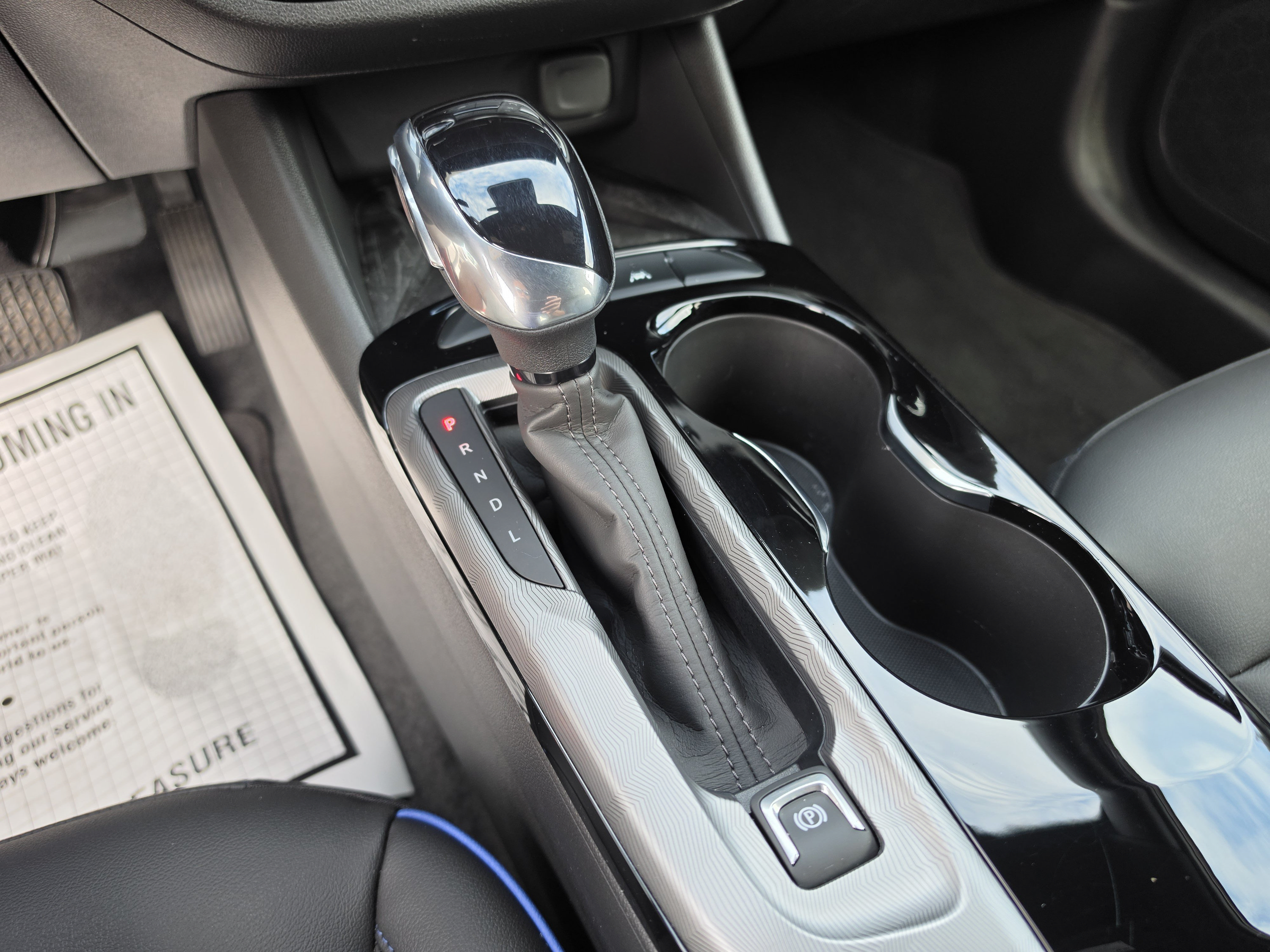 Used 2024 Buick Envista Sport Touring w/ Convenience I Package FWD image 31