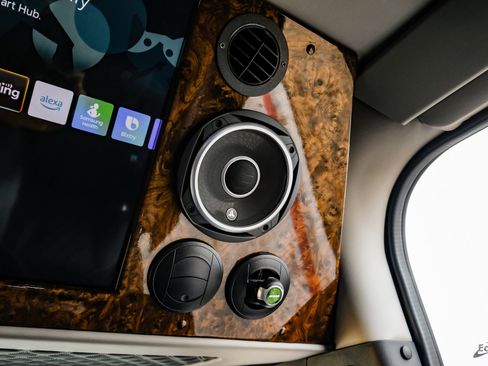 Used 2023 Mercedes-Benz Sprinter 3500 image 96