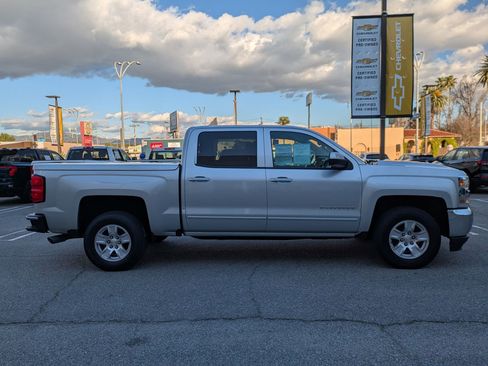 Used 2018 Chevrolet Silverado 1500 LT w/ All Star Edition image 4