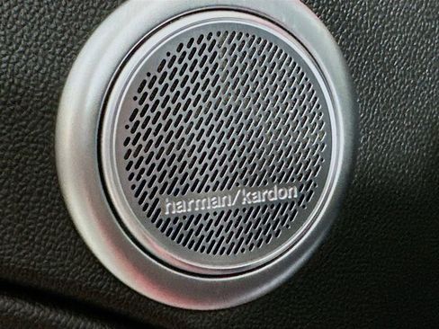 Used 2018 Alfa Romeo Stelvio Quadrifoglio w/ Driver Assist Dynamic Package image 21