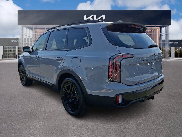 Used 2025 Kia Telluride AWD image 4
