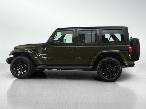 Used 2022 Jeep Wrangler Unlimited Sahara w/ Cold Weather Group image 2