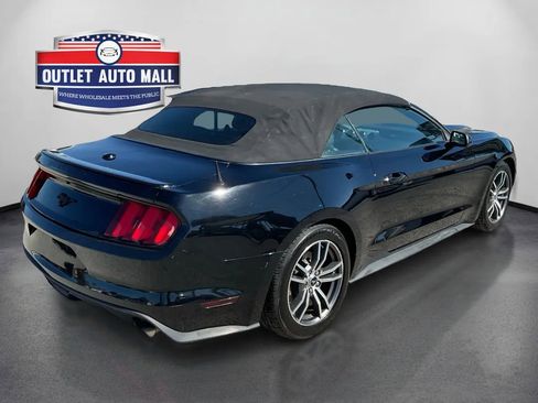 Used 2016 Ford Mustang Premium image 3