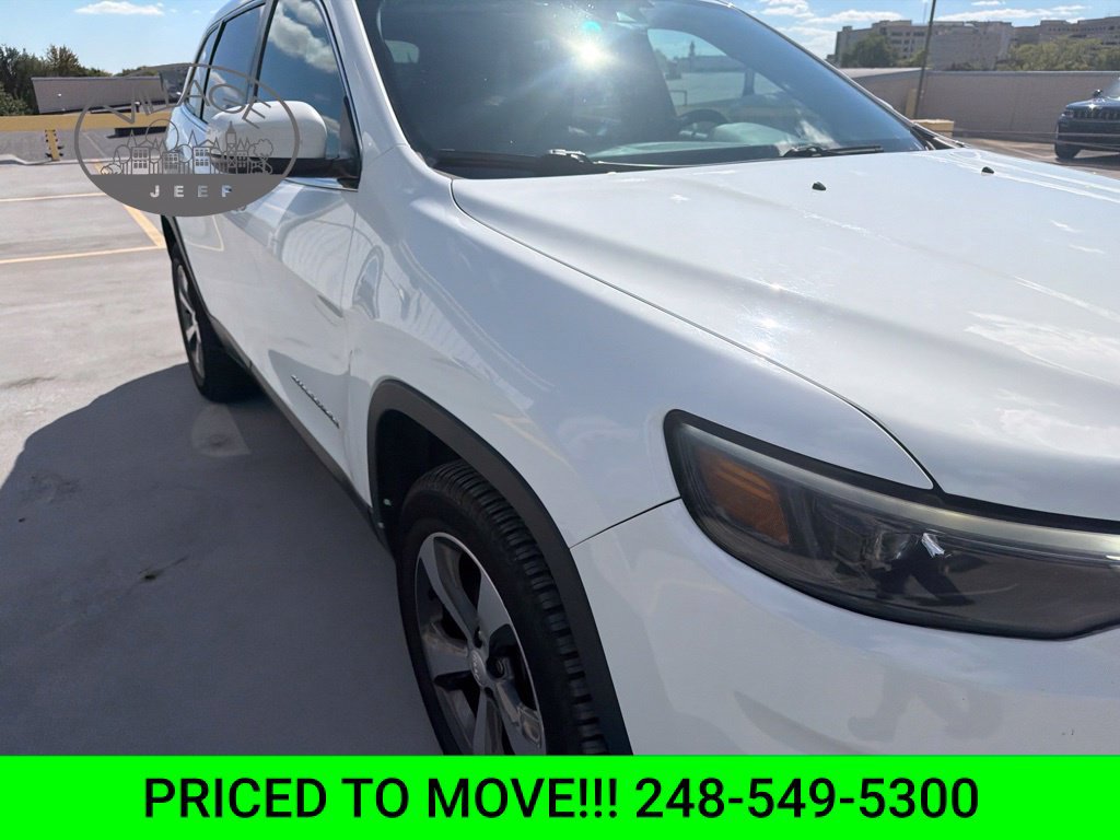 Used 2019 Jeep Cherokee Limited w/ Technology Group AWD/4WD image 18