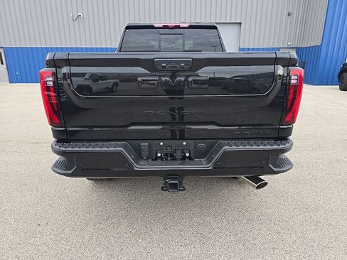 Used 2025 GMC Sierra 2500 Denali w/ Denali Reserve Package AWD/4WD image 5