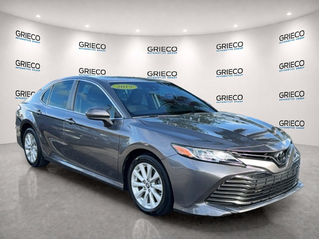 Used 2019 Toyota Camry LE FWD image 1