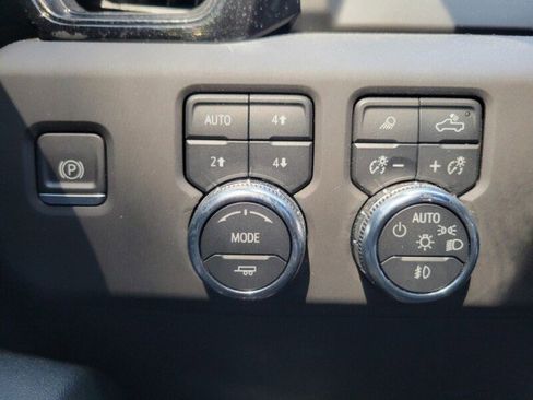 Used 2023 GMC Sierra 1500 AT4 w/ AT4 Preferred Package AWD/4WD image 20