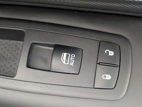 Certified 2023 Dodge Durango R/T image 37