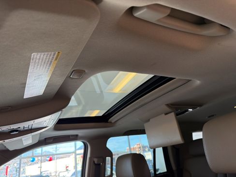 Used 2019 Chevrolet Tahoe LT image 29