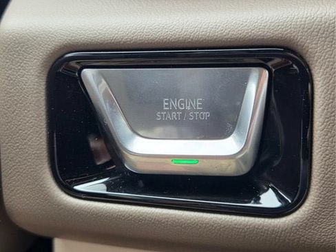 New 2026 GMC Yukon Denali w/ Sun & Power Step Package AWD/4WD image 29