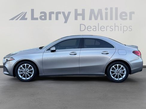 Used 2020 Mercedes-Benz A 220 image 2