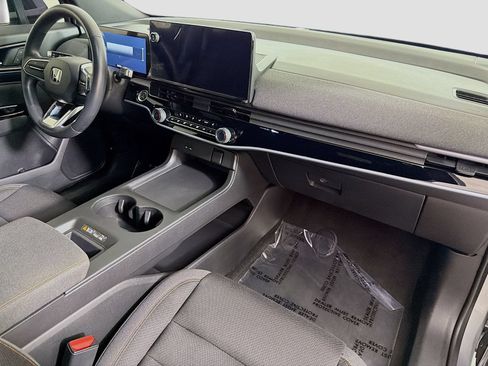 Used 2024 Honda Prologue EX image 34