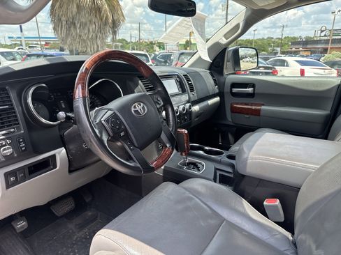 Used 2018 Toyota Sequoia Platinum AWD/4WD image 27