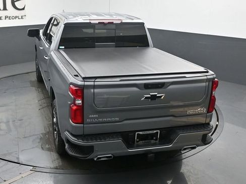 Used 2025 Chevrolet Silverado 1500 High Country w/ Z71 Off-Road Package AWD/4WD image 56