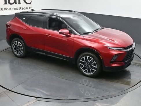 New 2026 Chevrolet Blazer RS w/ LPO, Floor Liner Package FWD image 16