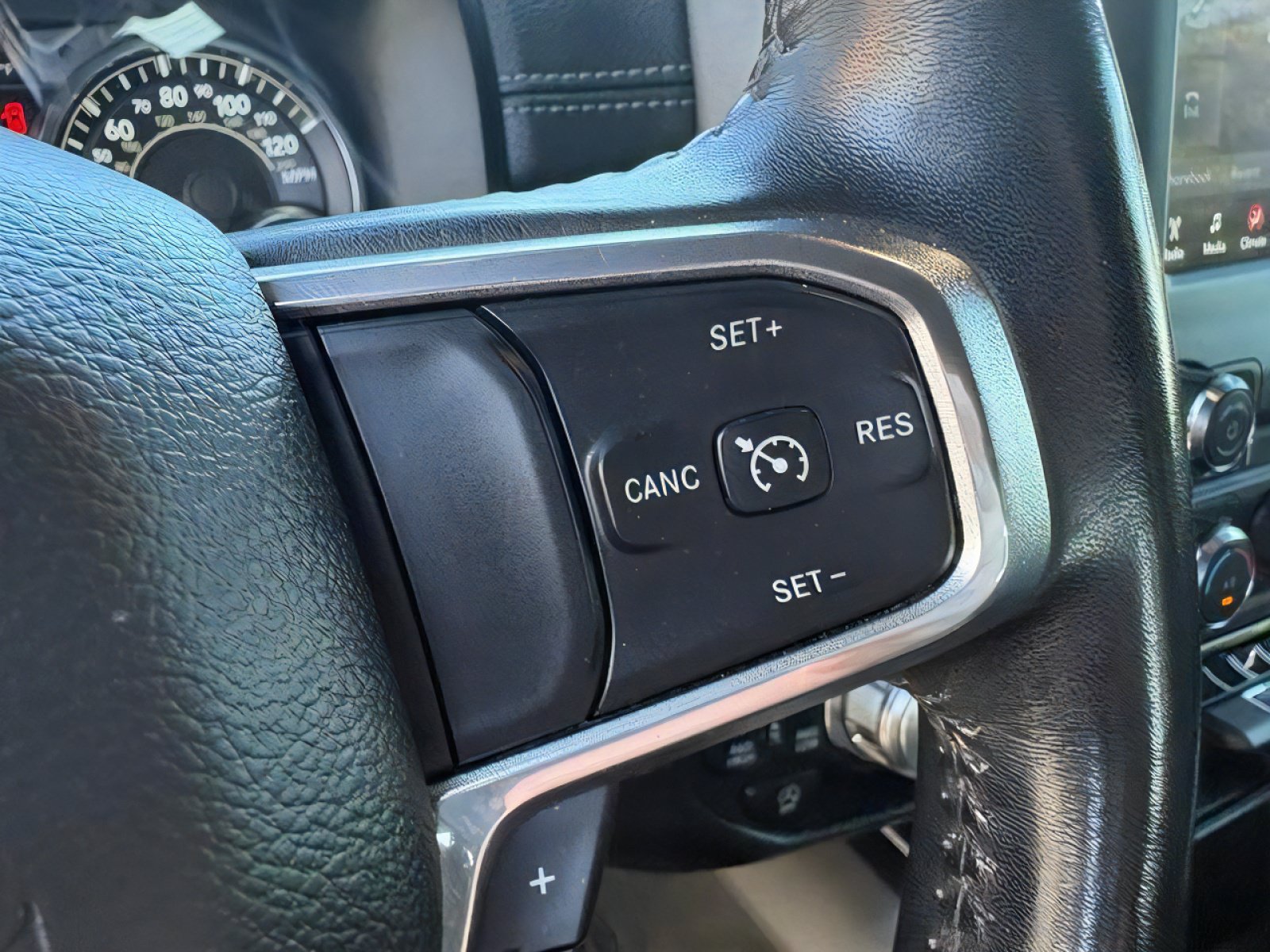 Used 2021 RAM 1500 Laramie w/ Sport Appearance Package AWD/4WD image 21