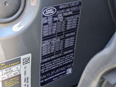 New 2026 Land Rover Range Rover Velar Dynamic SE image 19