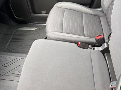 Used 2022 Chevrolet Silverado 1500 LT image 26