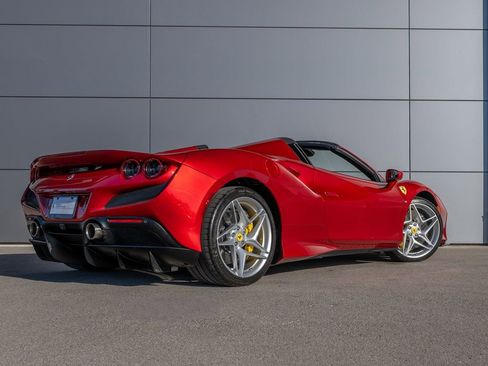 Certified 2022 Ferrari F8 Tributo image 8