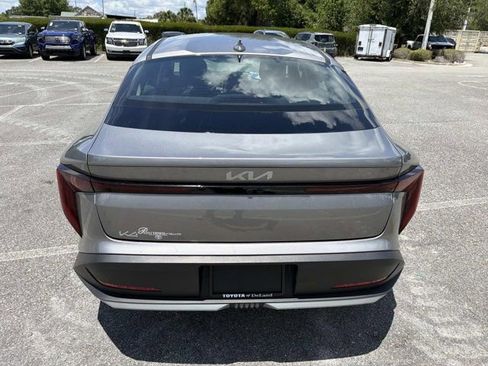 Used 2025 Kia K4 FWD image 3