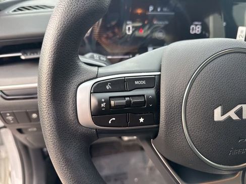 Used 2025 Kia K5 LXS image 19
