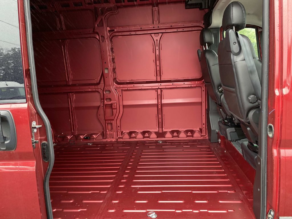 Used 2025 RAM ProMaster 3500 w/ Quick Order Package 22H SLT+ FWD image 22