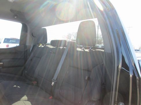 Used 2022 GMC Sierra 1500 Elevation image 17