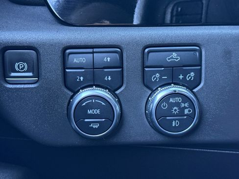Used 2024 GMC Sierra 1500 Elevation AWD/4WD image 30