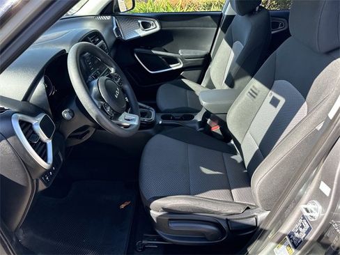 Used 2024 Kia Soul LX w/ Option Group 015 image 20