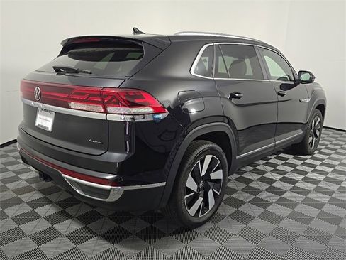 Used 2024 Volkswagen Atlas Cross Sport SEL image 7
