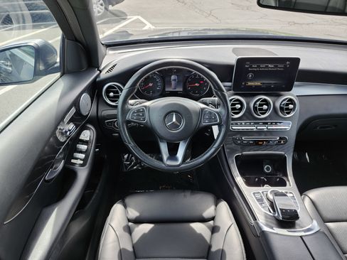 Used 2018 Mercedes-Benz GLC 300 4MATIC w/ Multimedia Package image 29