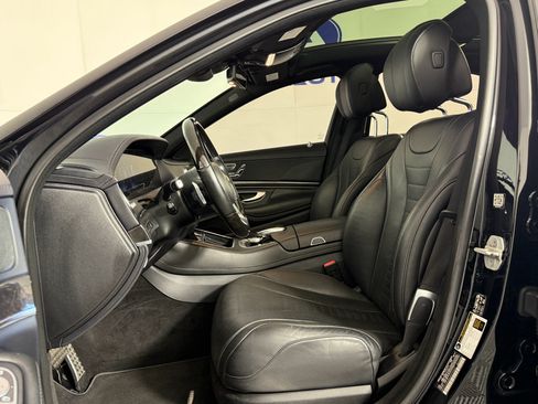 Used 2018 Mercedes-Benz S 560 4MATIC Sedan image 16