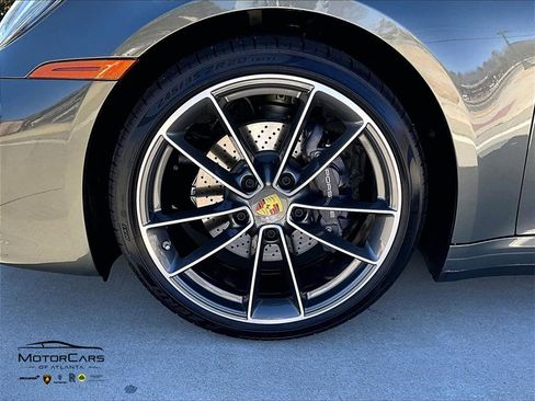 Used 2024 Porsche 911 Carrera image 10