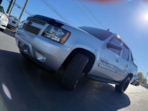 Used 2012 Chevrolet Avalanche LT w/ All-Star Edition image 49
