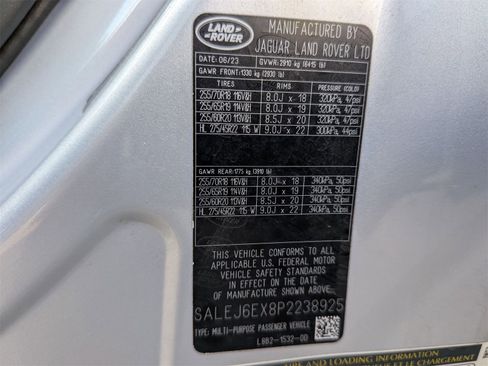 Used 2023 Land Rover Defender 90 S image 39