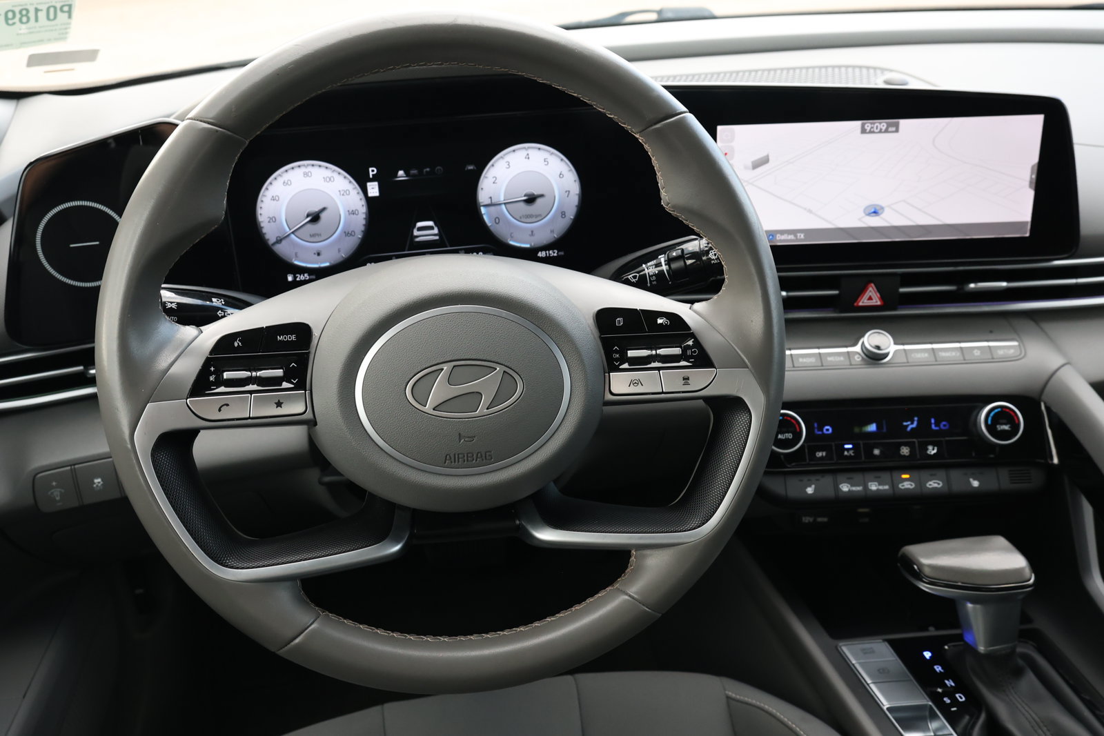 Used 2025 Hyundai Elantra SEL FWD image 18