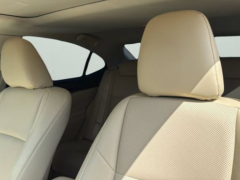 Used 2015 Lexus ES 350 FWD image 9