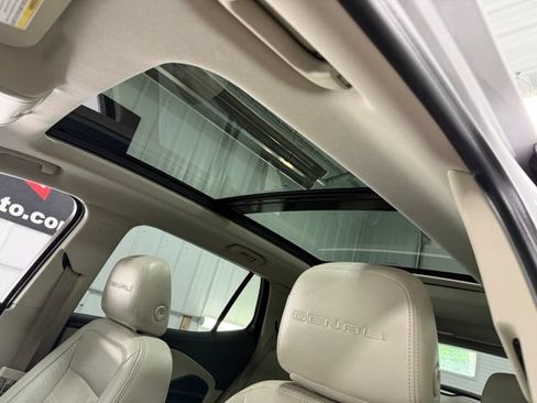 Used 2023 GMC Terrain Denali w/ LPO, Floor Liner Package AWD/4WD image 20