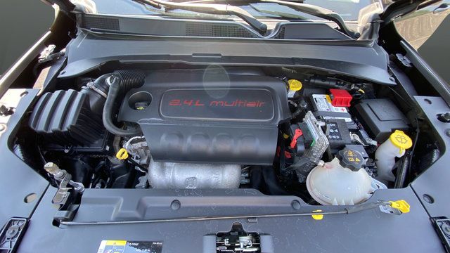Used 2022 Jeep Compass Latitude AWD/4WD image 27
