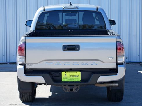 Used 2020 Toyota Tacoma TRD Sport image 46